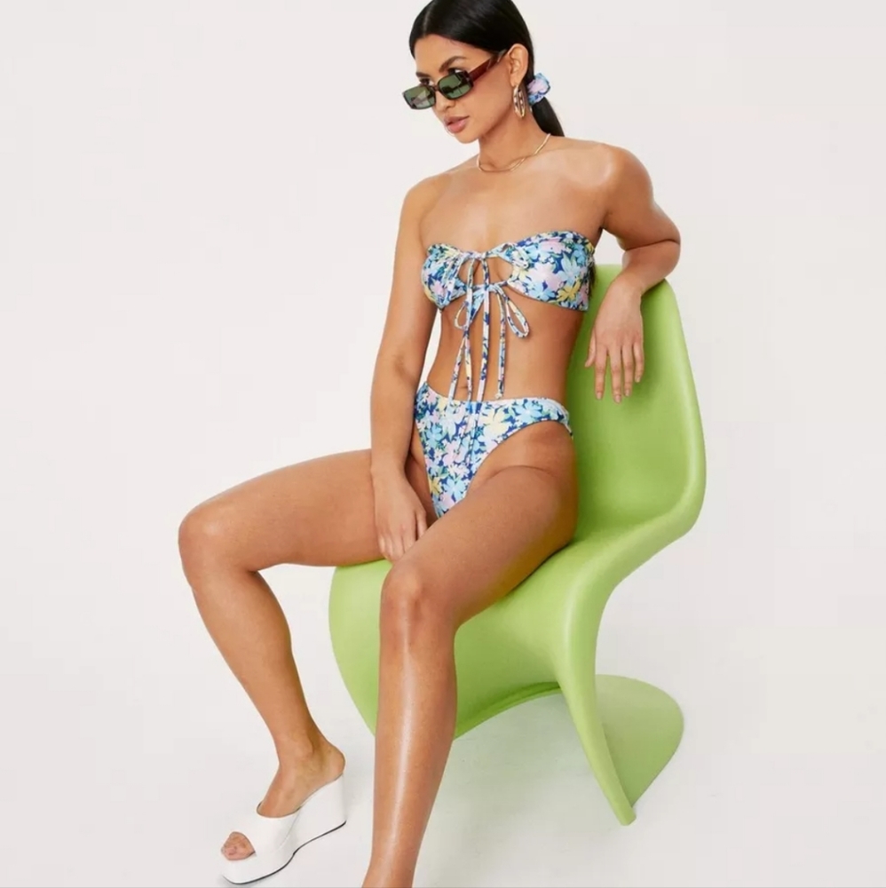 Nasty Gal Floral Bandeau Bikini w/ Matching Scrunchi